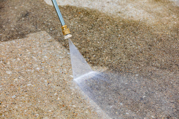 Best Pool Deck Cleaning in Manana, HI