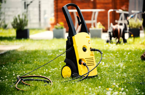 Best Soft Washing for Delicate Surfaces in Manana, HI